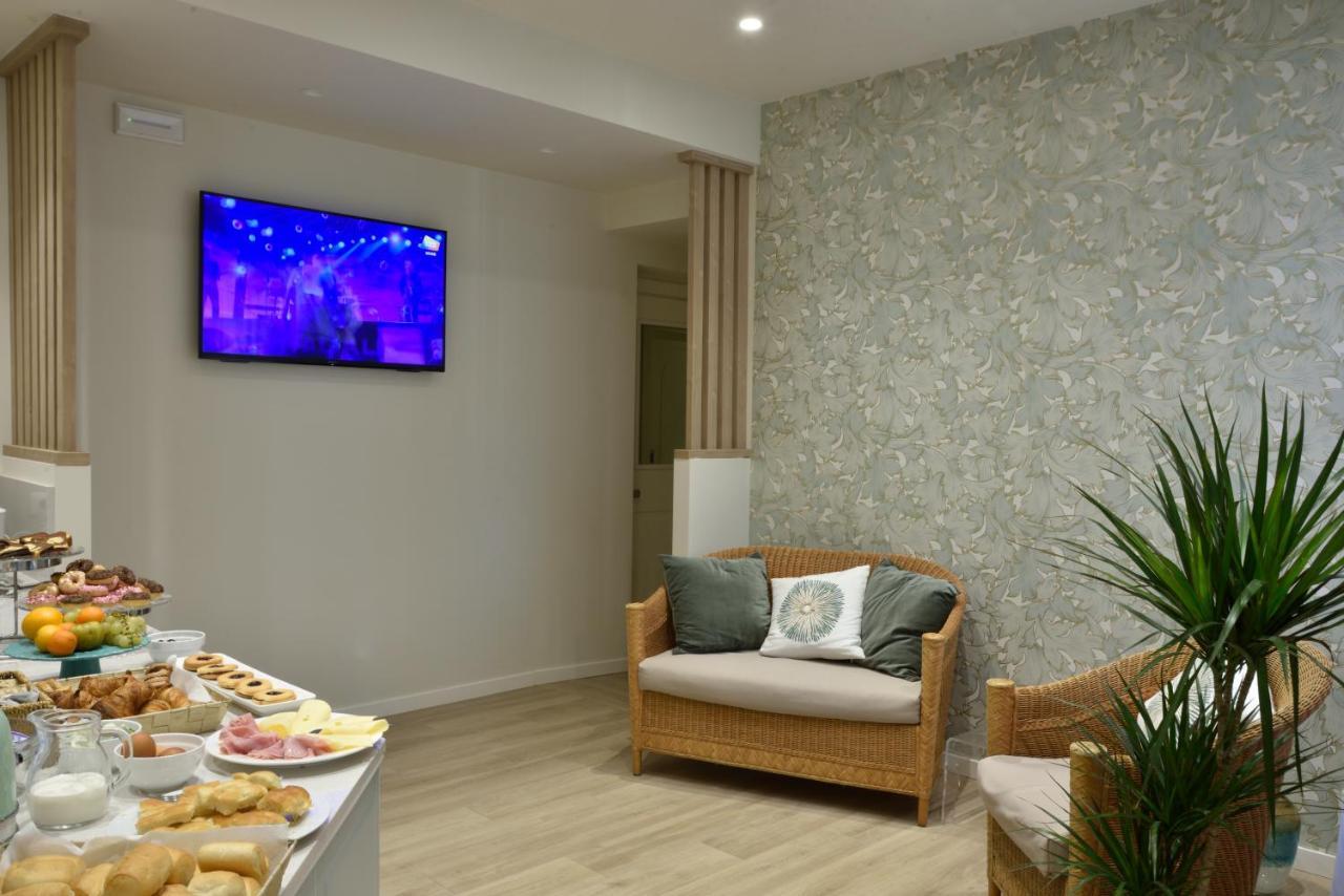 Hotel Bel Sit อาลัสซิโอ ภายนอก รูปภาพ