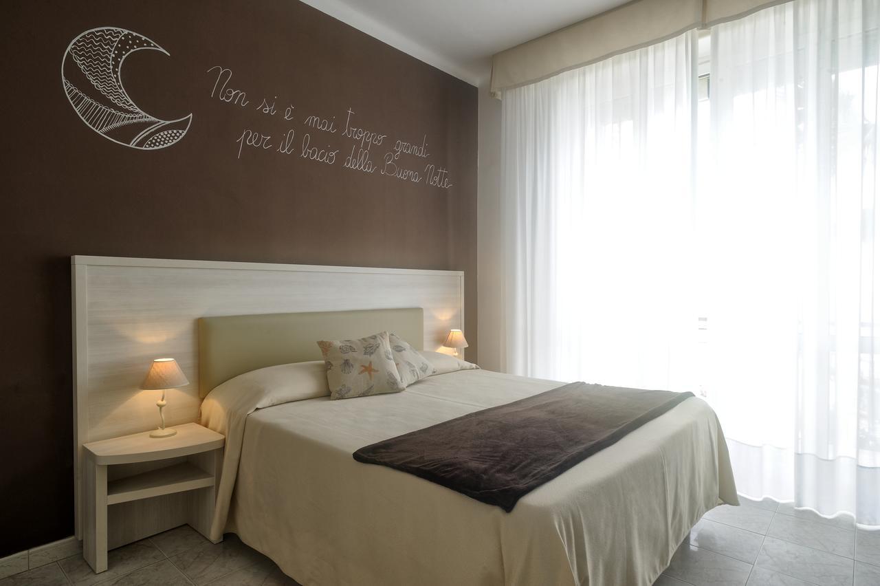 Hotel Bel Sit อาลัสซิโอ ภายนอก รูปภาพ